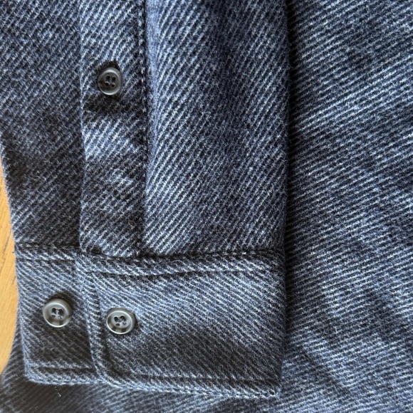 True Classic Blue Button-Down Shirt Jacket - fleece - Picture 4 of 7